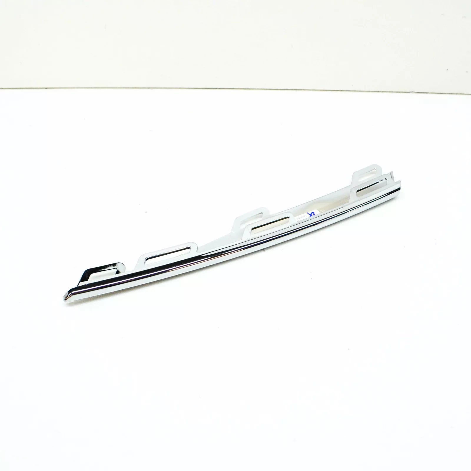 NEW VW TIGUAN AD FRONT RIGHT BUMPER LOWER CHROME MOLDING 5NN853102A2ZZ