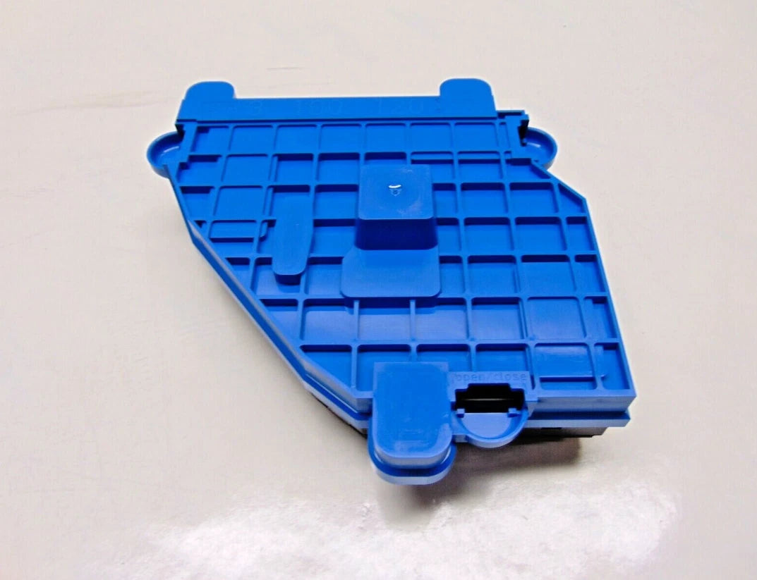 NEW BMW X4 F26 REAR POWER DISTRIBUTION FUSE BOX 61149210859 9210859 ORIGINAL