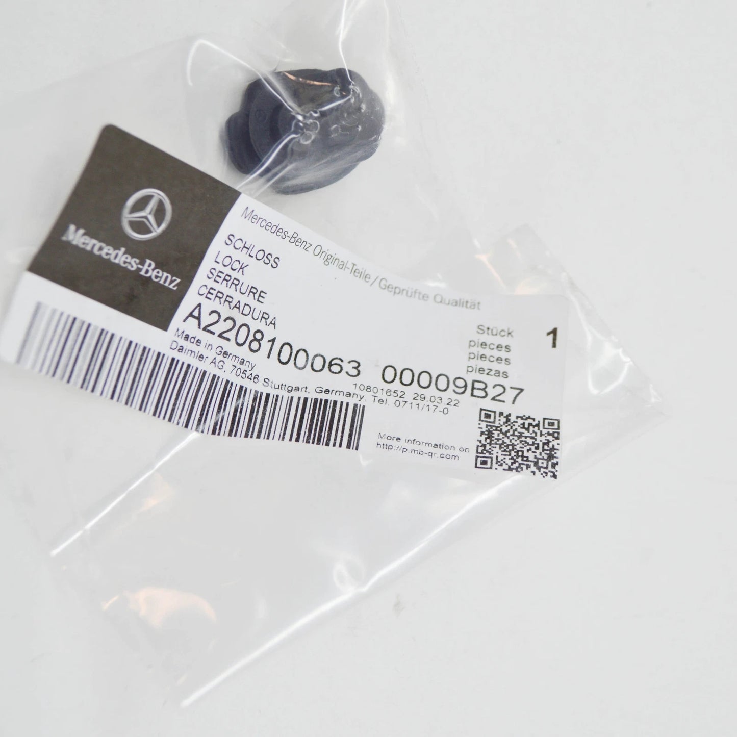 NEW MERCEDES-BENZ E W210 LUGGAGE NET HOOK LOCK A22081000639B27 ORIGINAL