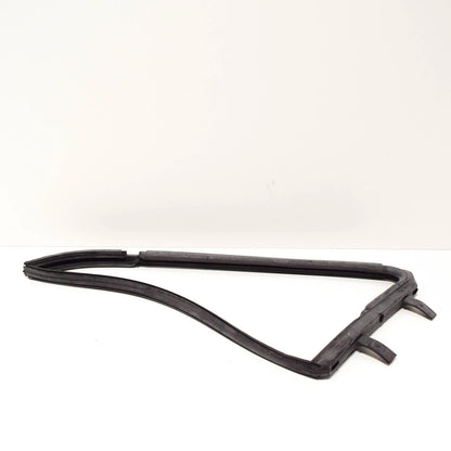 NEW BMW 1502 RIGHT VENT WINDOW GASKET 51321815012 1815012 ORIGINAL