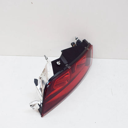 NEW AUDI R8 REAR RIGHT TAILLIGHT 420945096F ORIGINAL