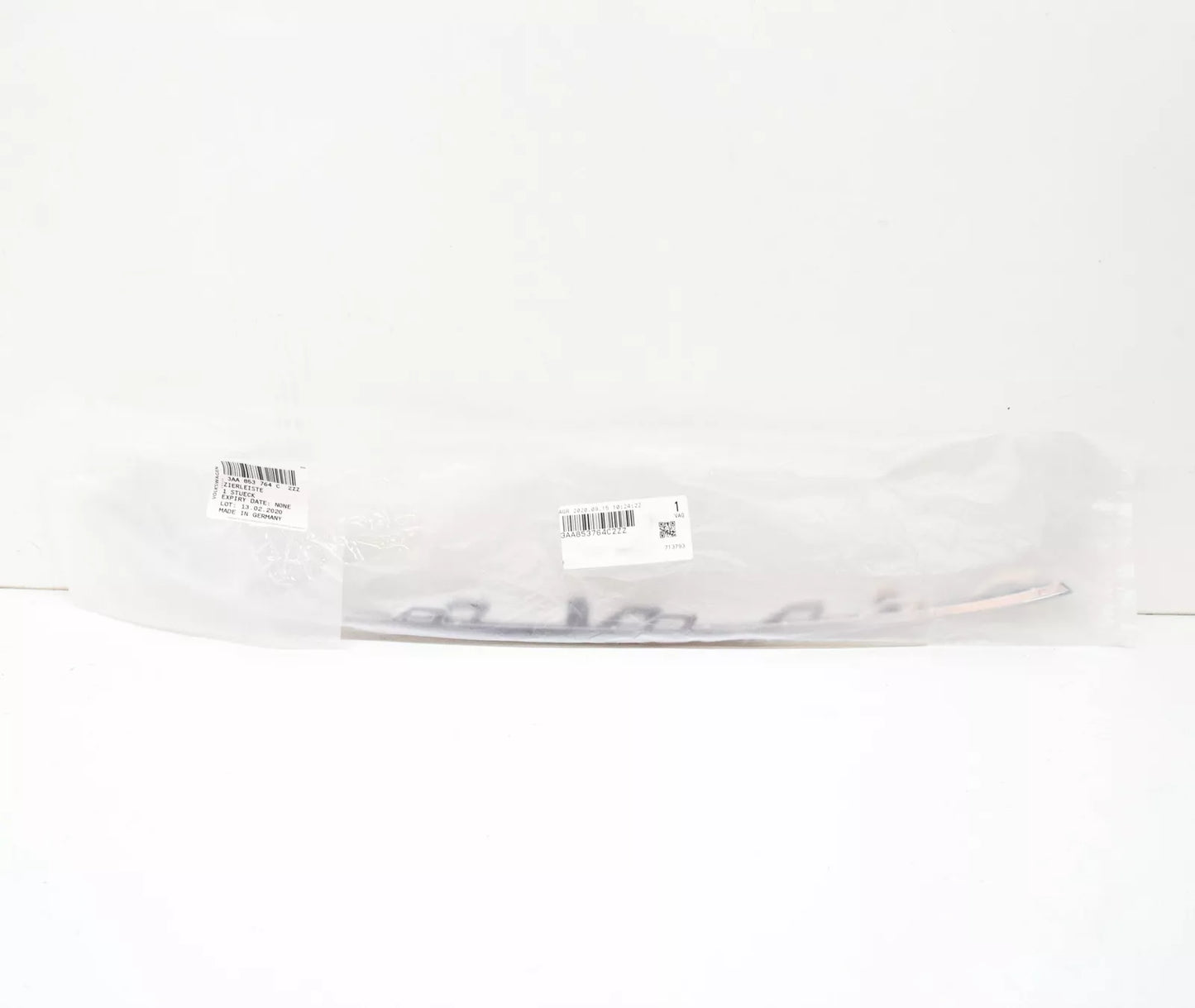 NEW VW PASSAT B7 R-LINE FRONT BUMPER RIGHT GRILLE TRIM 3AA853764C2ZZ