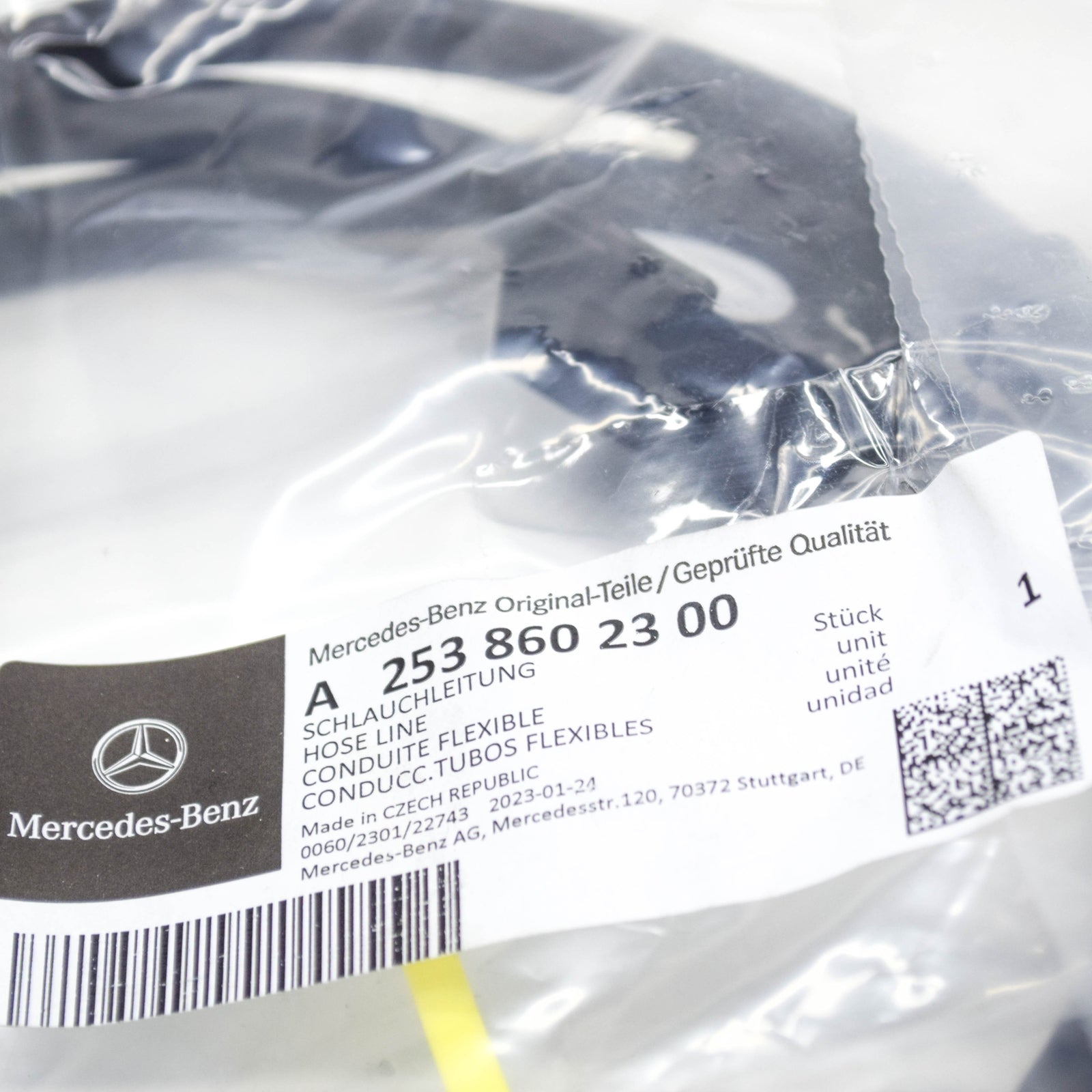 NEW MB GLC X253 FRONT WINDSCREEN WASHER NOZZLES HEATED A2538602300 2017 ORIGINAL