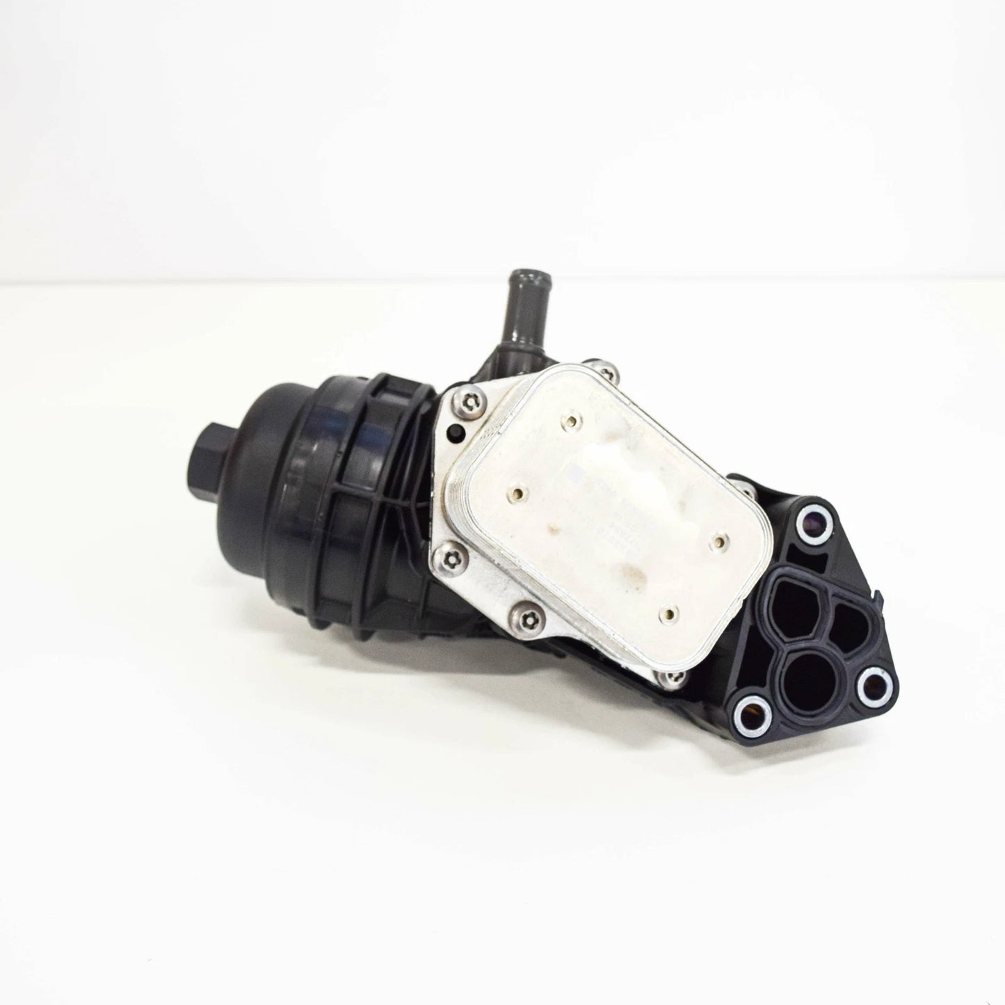 NEW MERCEDES BENZ GLA X156 OIL FILTER HOUSING A2701800500