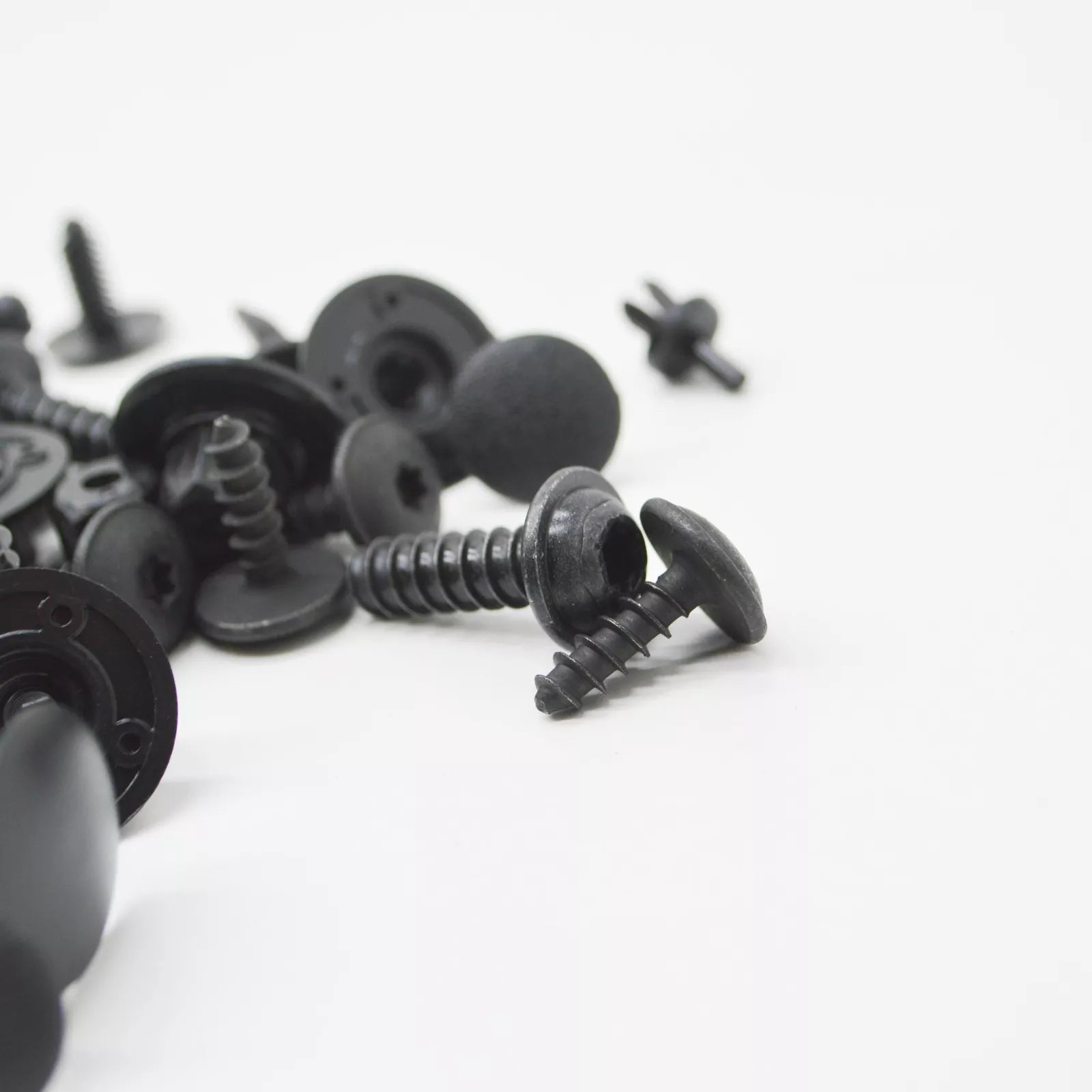 NEW AUDI A6 C8 WHEEL HOUSING LINER BOLTS SET 4K0098629 ORIGINAL