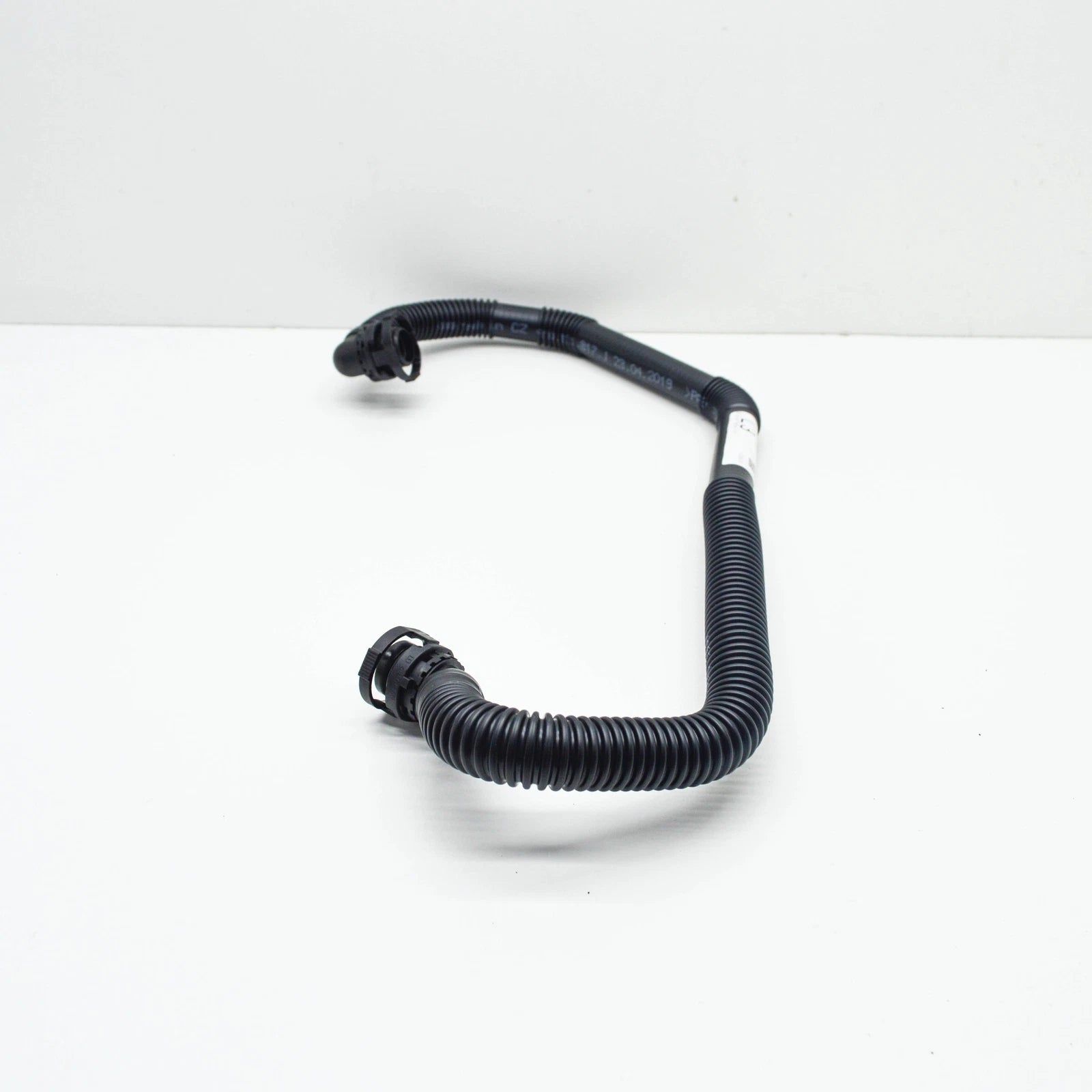 NEW AUDI Q7 4M SECONDARY AIR INJECTION OUTLER PIPE HOSE 4M0133817J