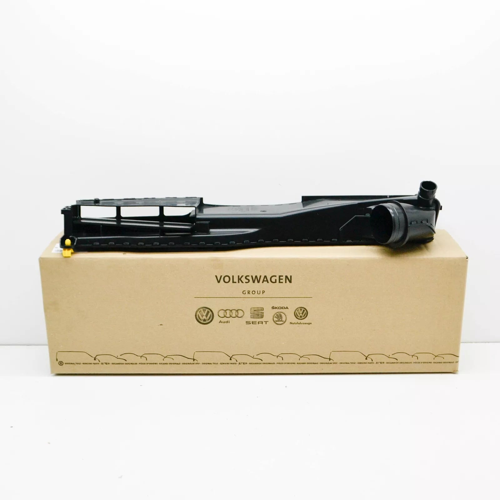 NEW AUDI A1 GB AIR FILTER INLET DUCT AIR GUIDE 2Q0129509A 2019 ORIGINAL