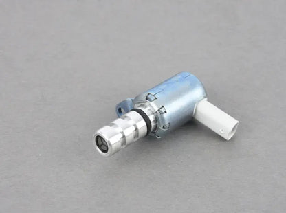 NEW VW SCIROCCO MK3 VARIABLE TIMING CAMSHAFT CONTROL VALVE 06H115243M ORIGINAL