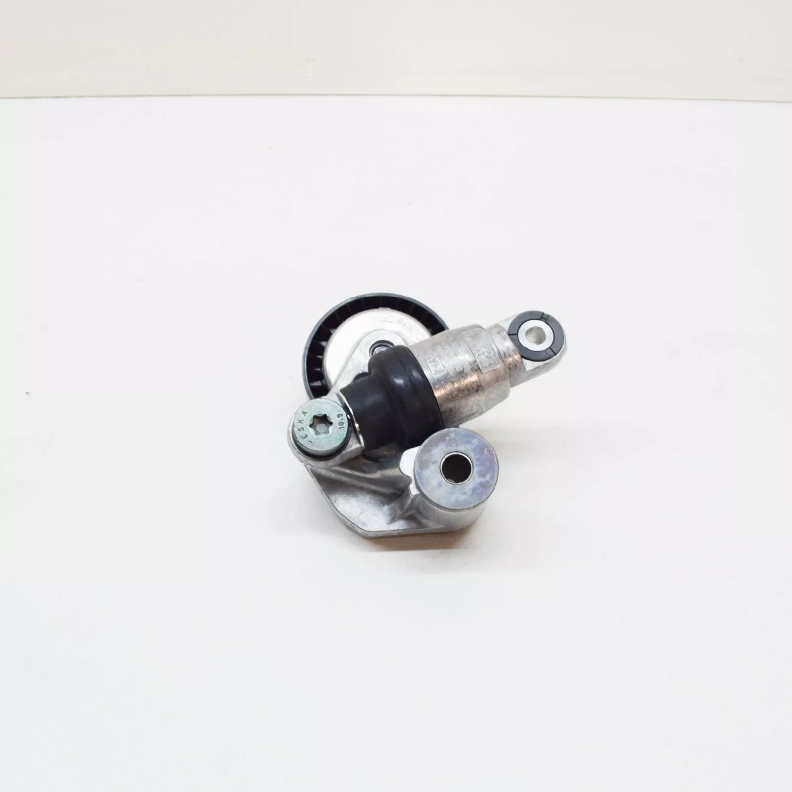 NEW AUDI A8 D3 ACCESSORY BELT TENSIONING ROLLER 07L903133H