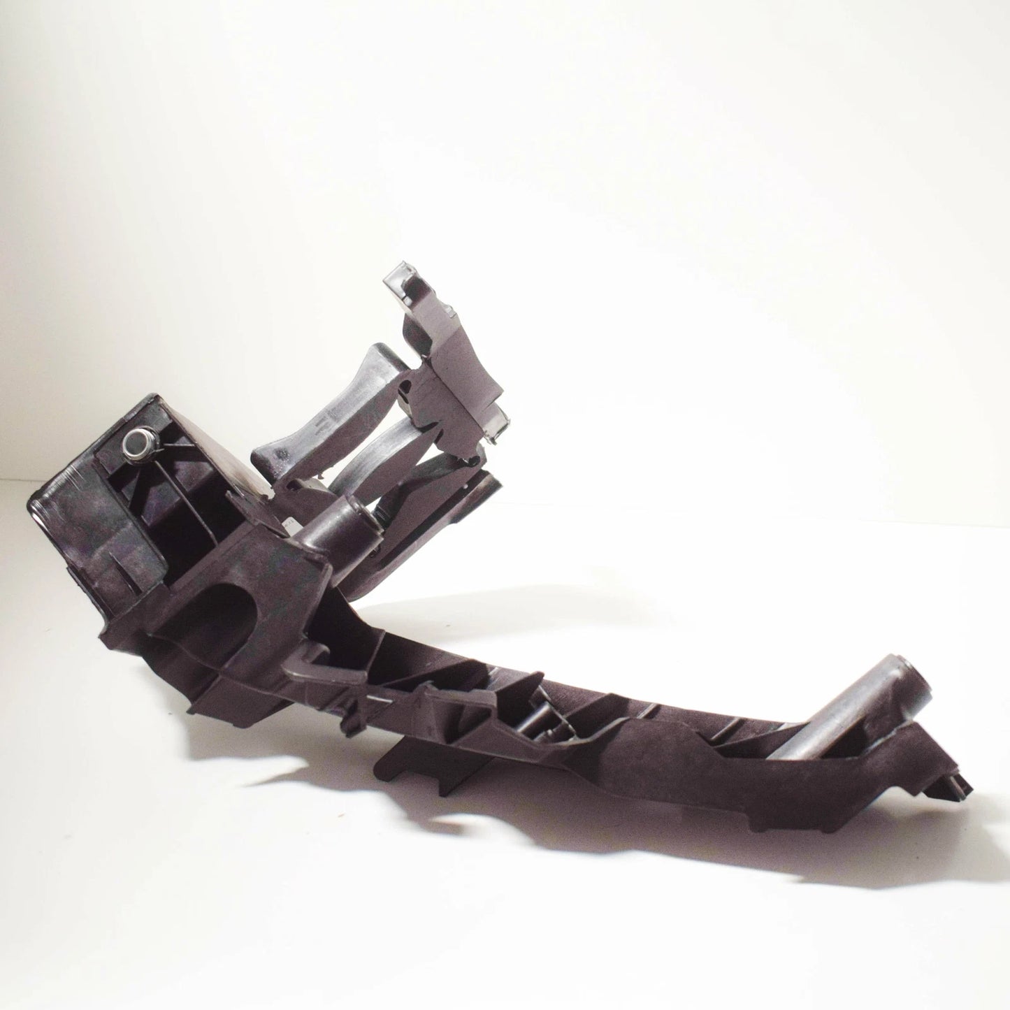 NEW AUDI Q5 8R FRONT RIGHT HEADLIGHT BRACKET 8R0805608B 2014