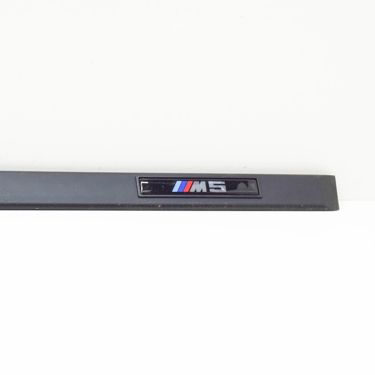 NEW BMW 5 E39 FRONT RIGHT DOOR MOULDING STRIP 51132693354 2693354 ORIGINAL