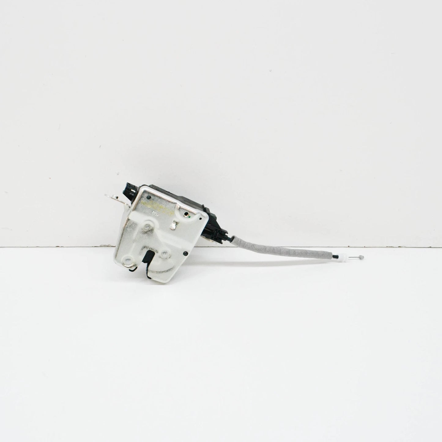 NEW MERCEDES-BENZ VITO W447 TAILGATE LOCK A4477400335 ORIGINAL