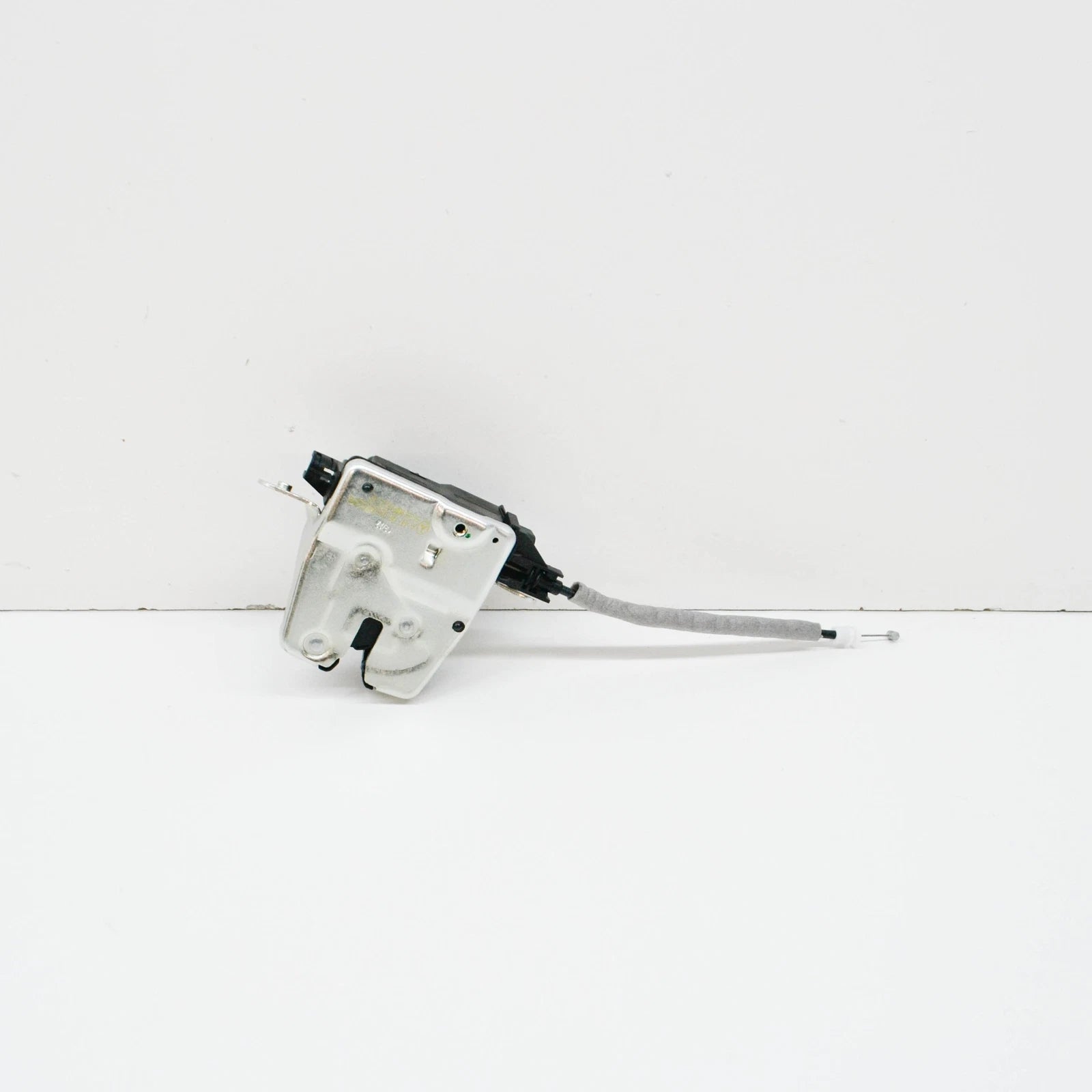 NEW MERCEDES-BENZ VITO W447 TAILGATE LOCK A4477400335 ORIGINAL