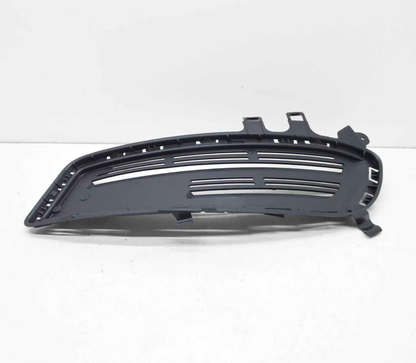 NEW MERCEDES-BENZ A-CLASS W176 FRONT BUMPER RIGHT GRILLE A1768851622