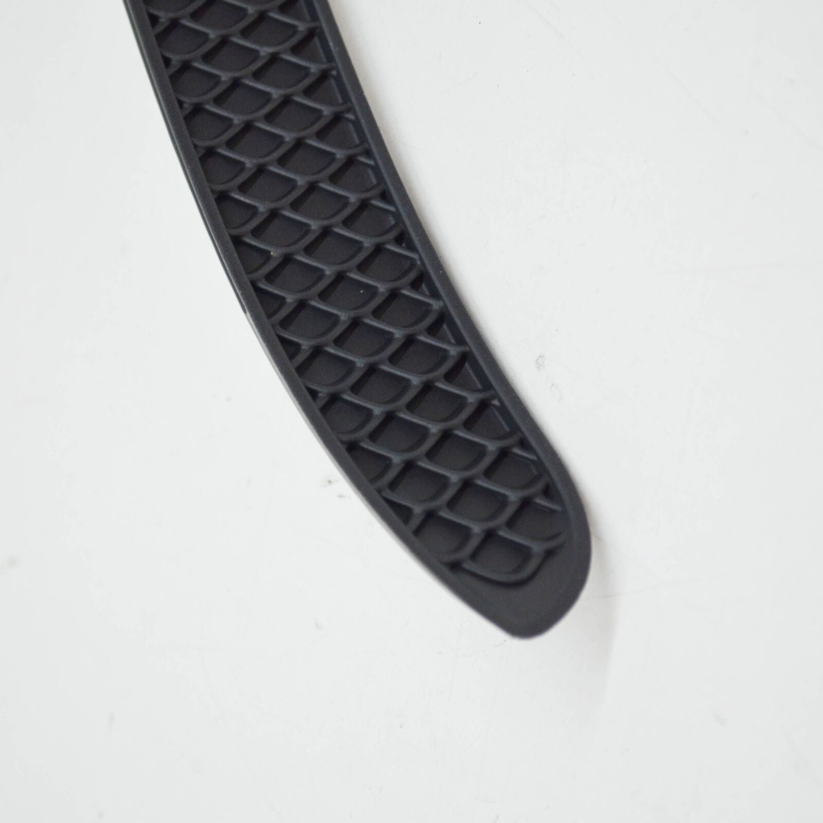 NEW MERCEDES-BENZ CLA C117 REAR BUMPER RIGHT GRILLE COVER A1178850253 ORIGINAL