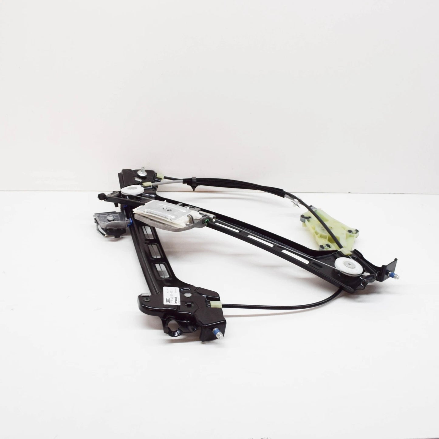 NEW AUDI R8 42 FRONT DOOR RIGHT SIDE WINDOW GLASS LIFTER 420837462B ORIGINAL