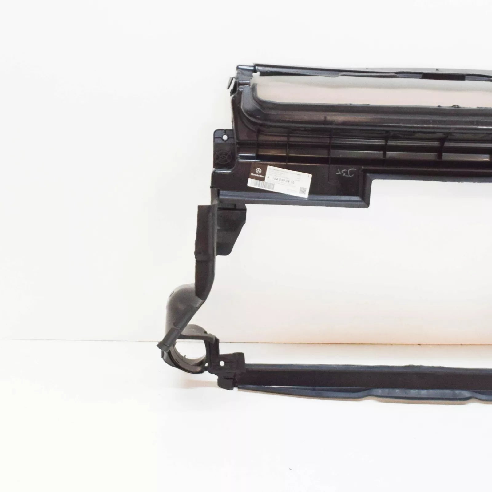 NEW MERCEDES-BENZ M-CLASS W164 FAN SHROUD A1645000916