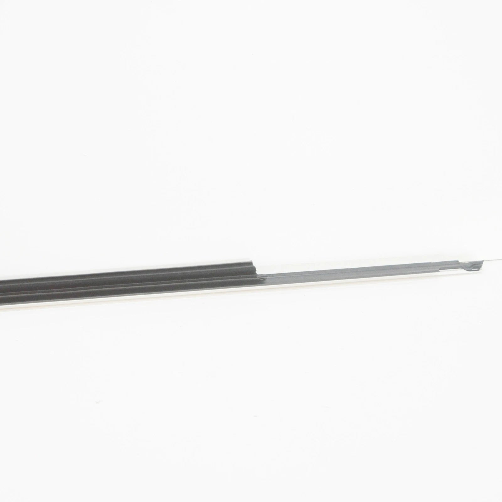 NEW AUDI A4 8K B8 FRONT RIGHT WINDOW LOWER CHROME MOLDING 8K0853284J2ZZ