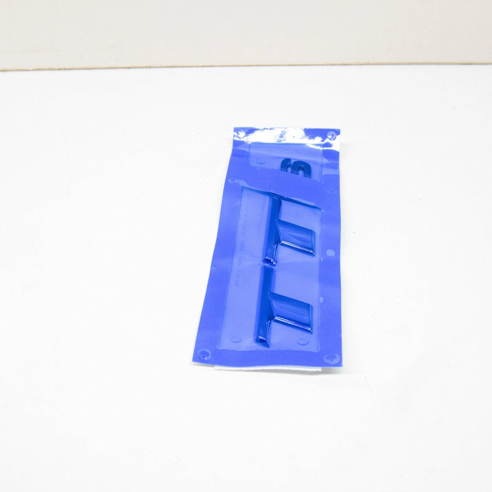 NEW AUDI TTS 8S REAR TRUNK LID EMBLEM BADGE 8S0853735A2ZZ 2016