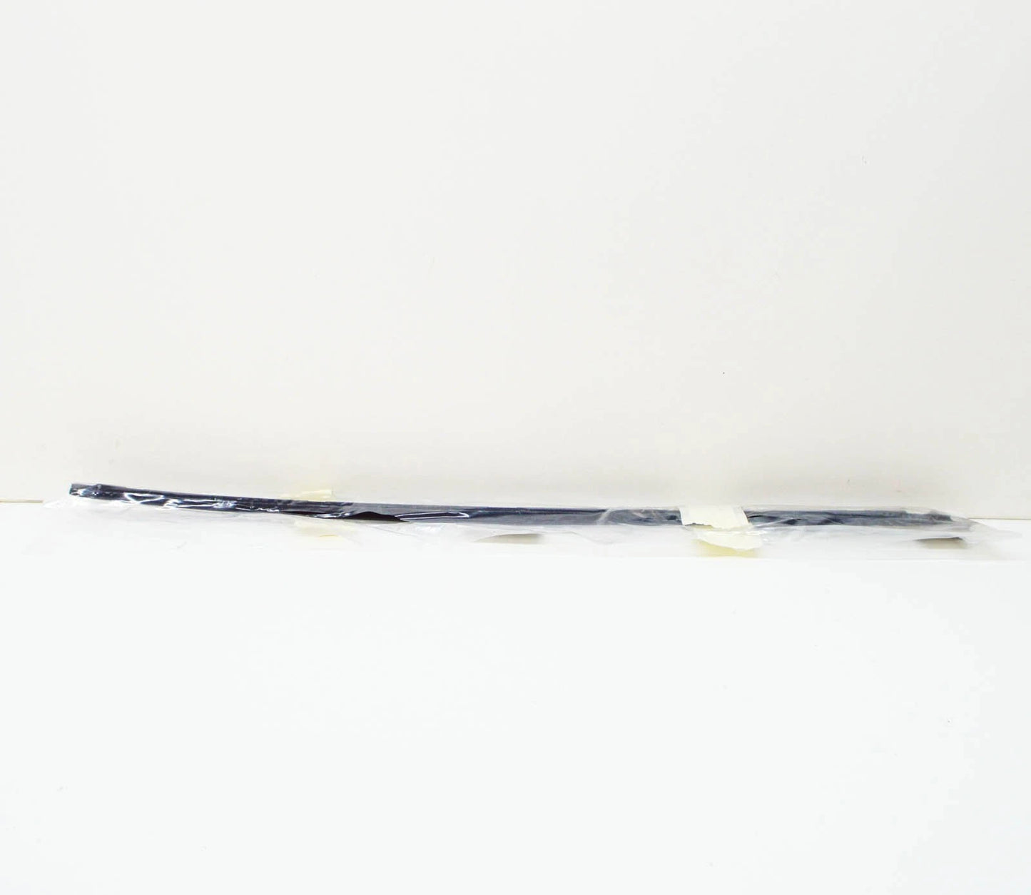 NEW VOLKSWAGEN GOLF MK7 FRONT WINDSHIELD RIGHT TRIM 5G0854328B5AP ORIGINAL