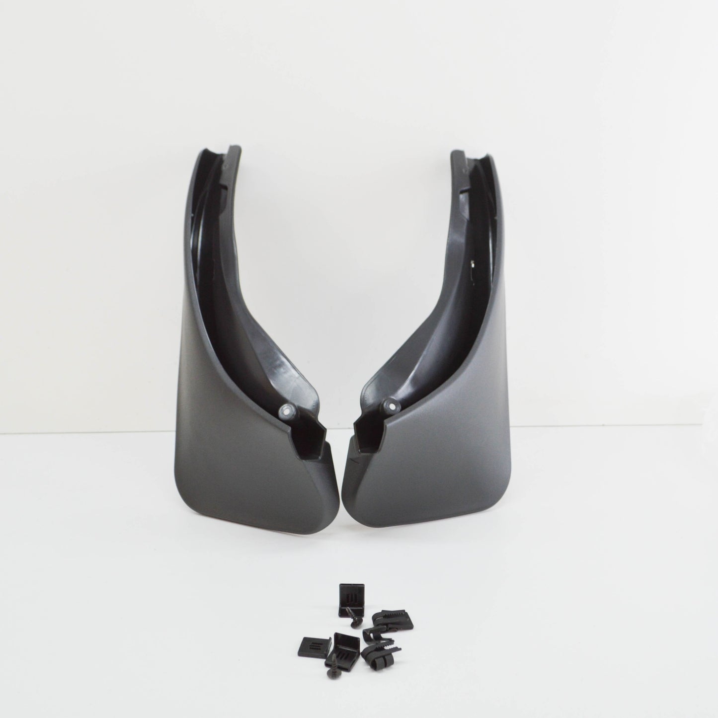 new ford kuga c394 mk1 rear mudguard flap kit 1530495 am8v4j-286a12-ac original