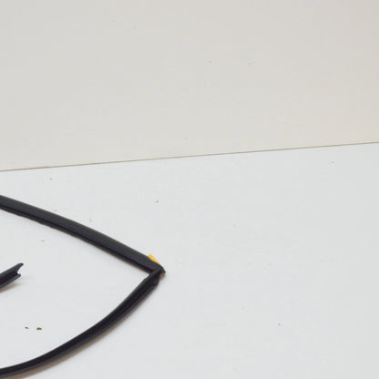 NEW BMW Z4 COUPE E86 FRONT WINDSHIELD MOULDING TRIM 51317210011 7210011 ORIGINAL