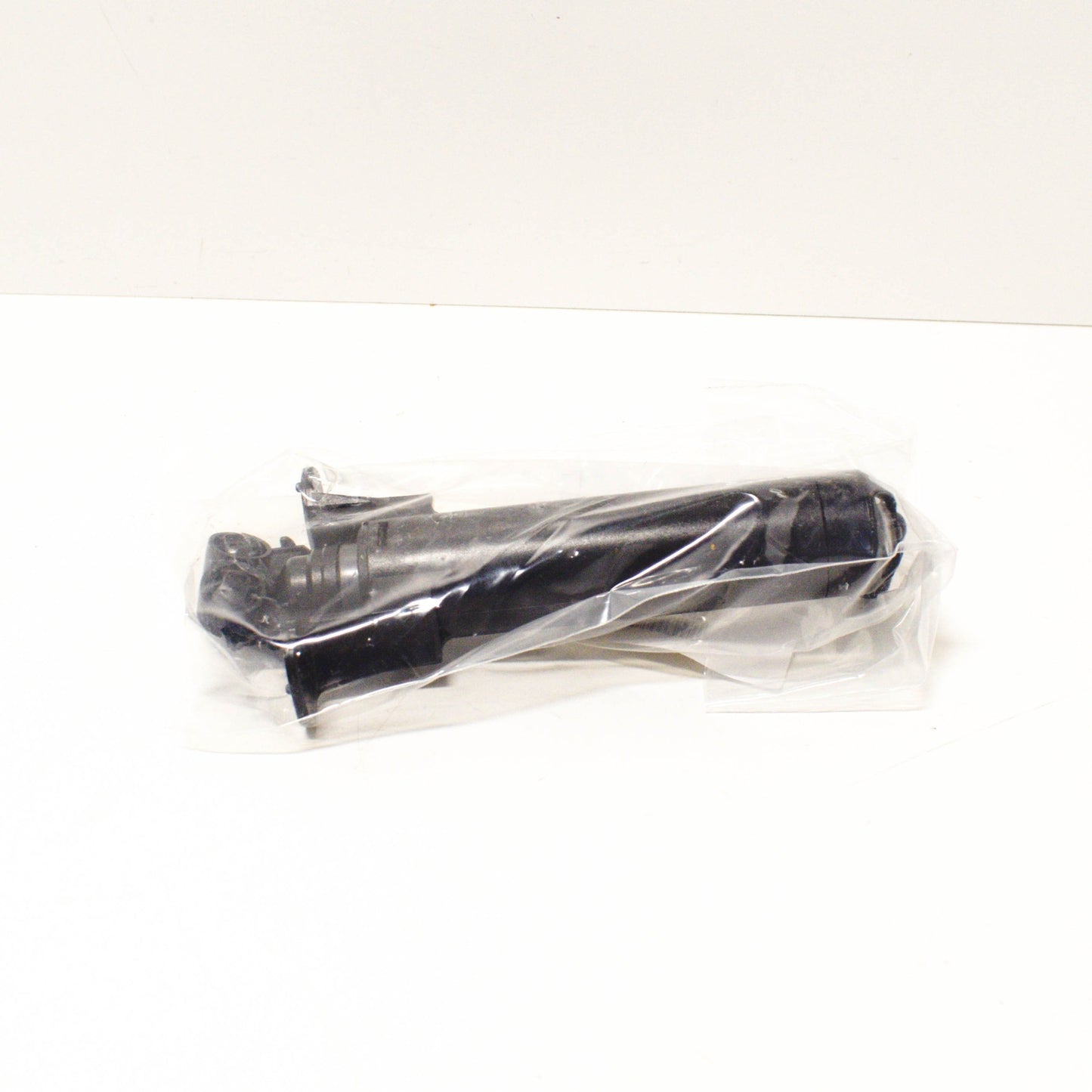 NEW AUDI A3 8V FRONT LEFT HEADLAMP WASHER NOZZLE 8V0955101 2015 ORIGINAL