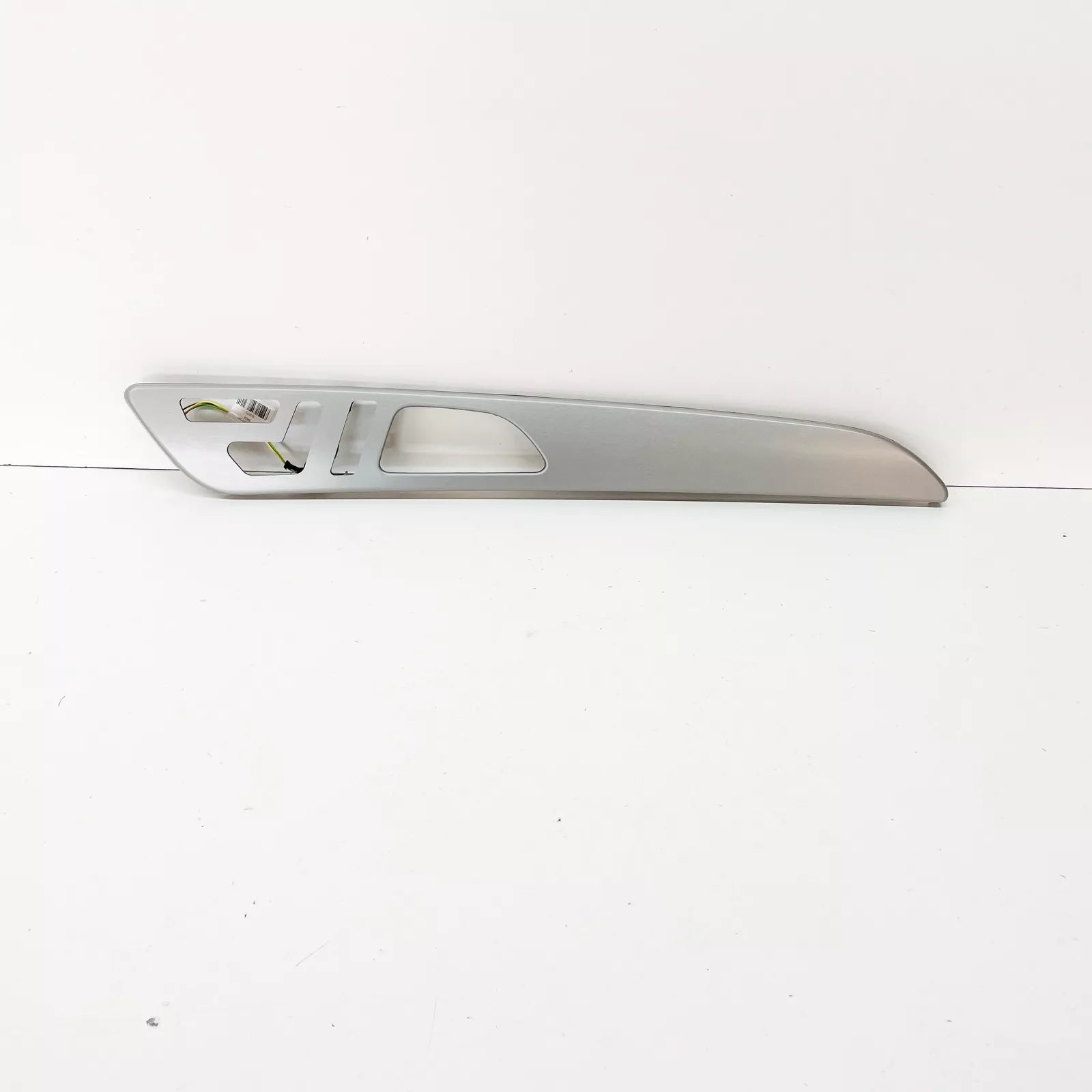 NEW MERCEDES-BENZ GLE C292 FRONT RIGHT DOOR PANEL TRIM STRIP A2927203201