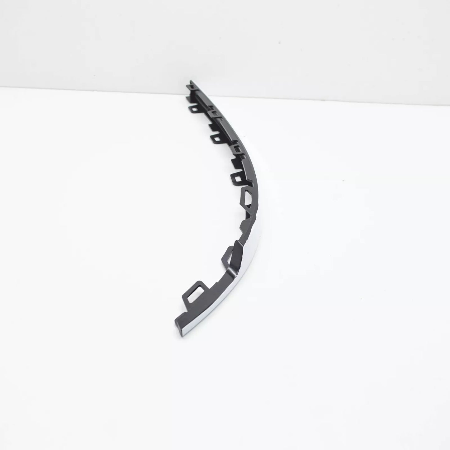 NEW VOLKSWAGEN TIGUAN AD REAR LEFT BUMPER MOLDING 5NN853841A041