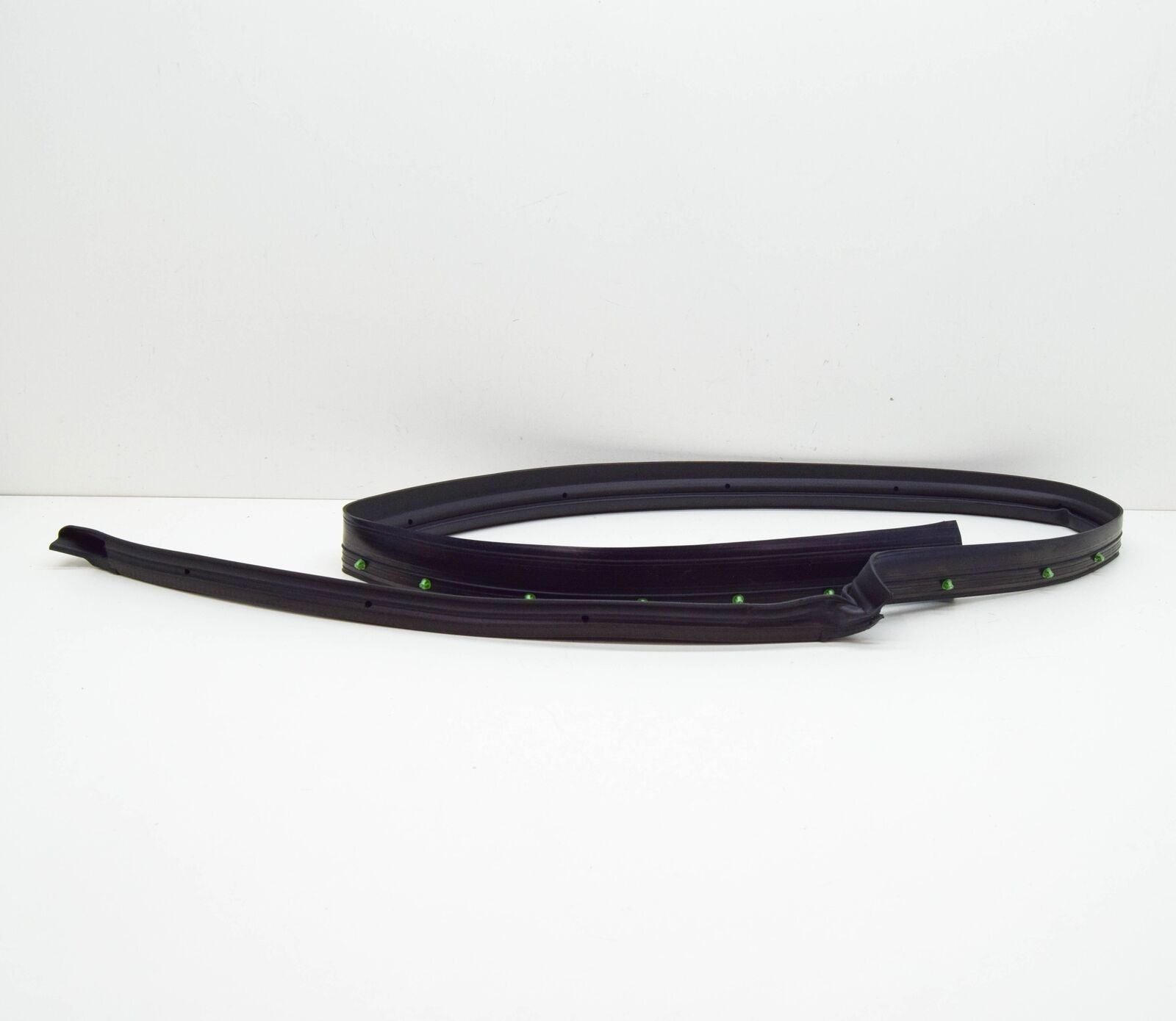 new ford puma body rocker panel right weatherstrip 2416845 original