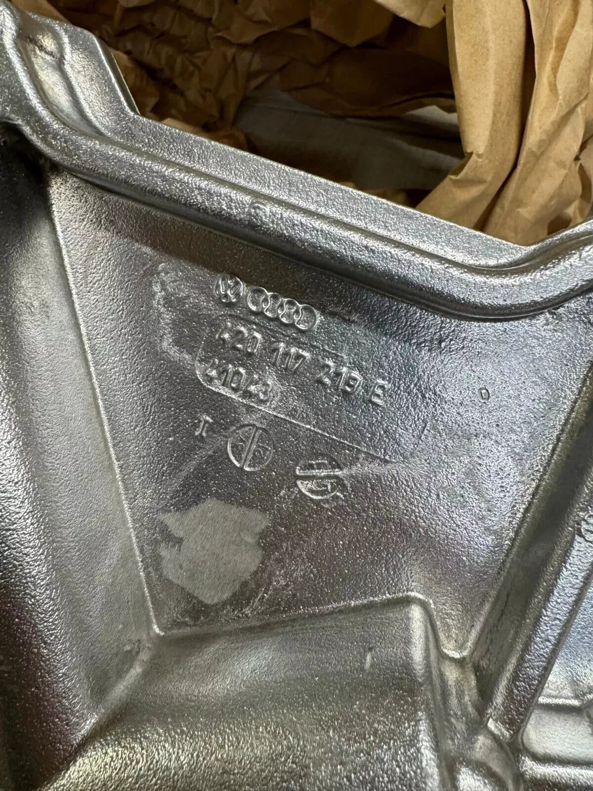 NEW AUDI R8 4.2L ENGINE OIL COOLER 420117013E / 420-117-013-D ORIGINAL