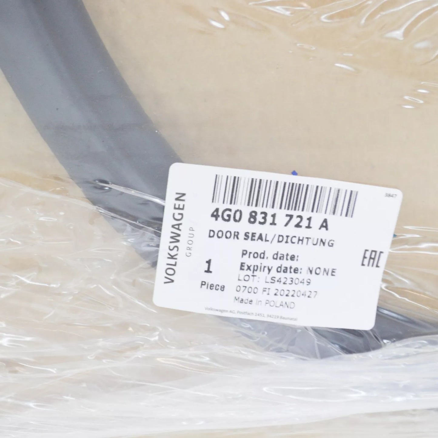 NEW AUDI A6 C7 FRONT DOOR INNER SEAL 4G0831721A ORIGINAL