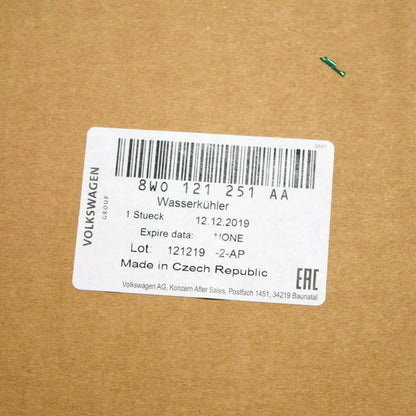 NEW AUDI Q7 4M COOLANT WATER RADIATOR 8W0121251AA