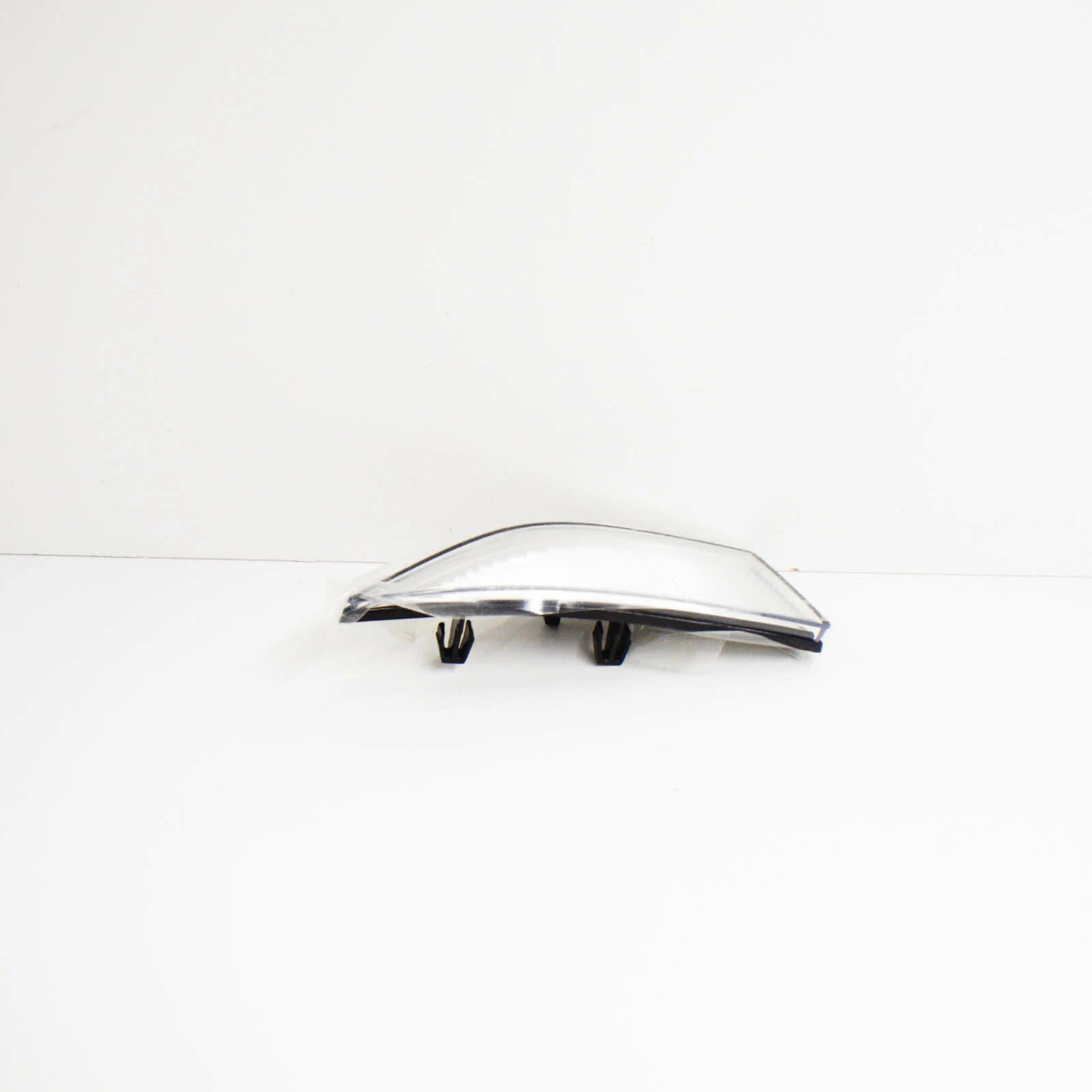 NEW VOLKSWAGEN PASSAT B8 FRONT RIGHT FOG LIGHT TRIM 561941778B ORIGINAL