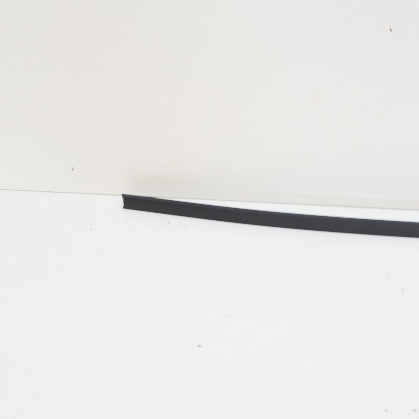 NEW BMW 3 E46 FRONT LEFT DOOR MOLDING 51138208449 8208449 ORIGINAL