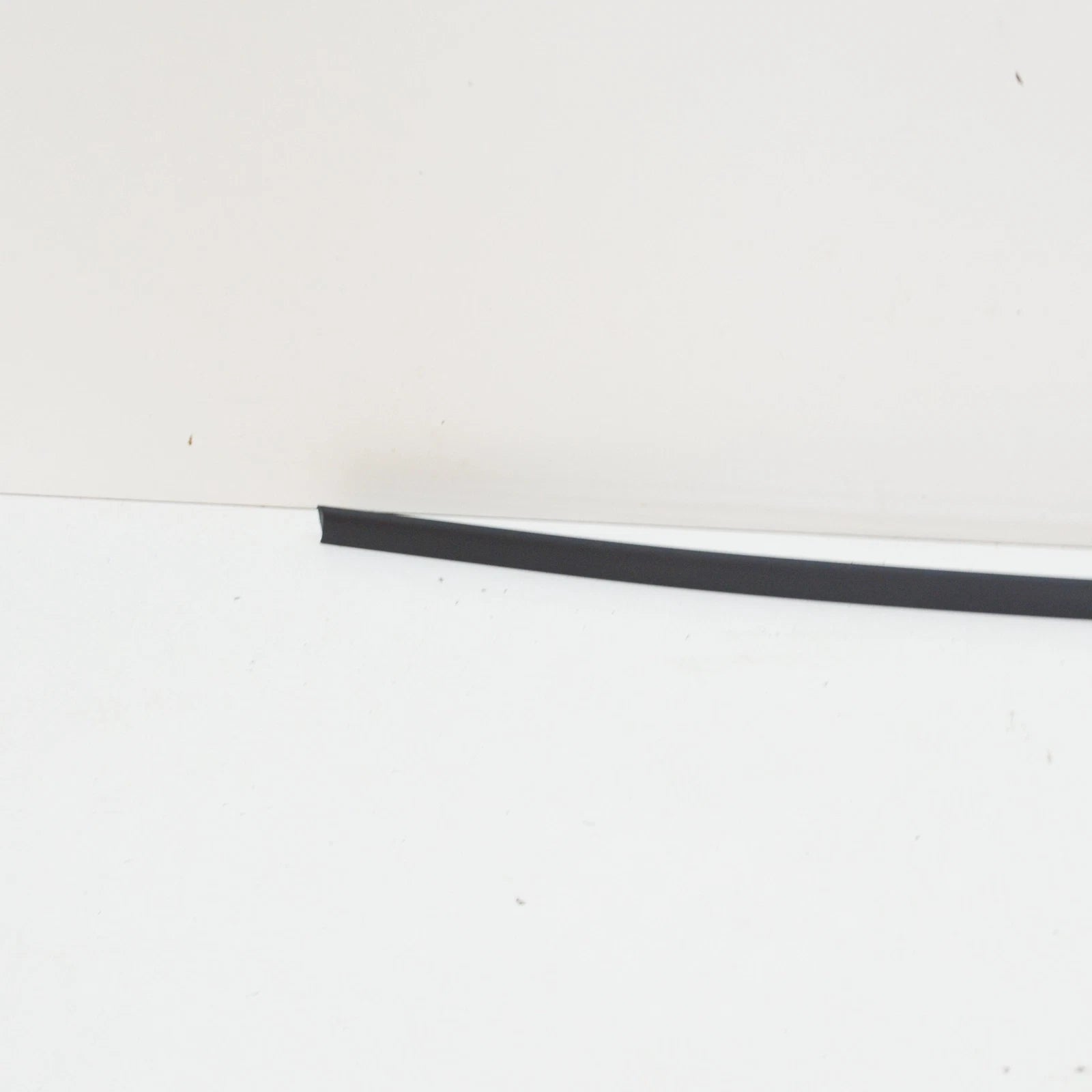 NEW BMW 3 E46 FRONT LEFT DOOR MOLDING 51138208449 8208449 ORIGINAL