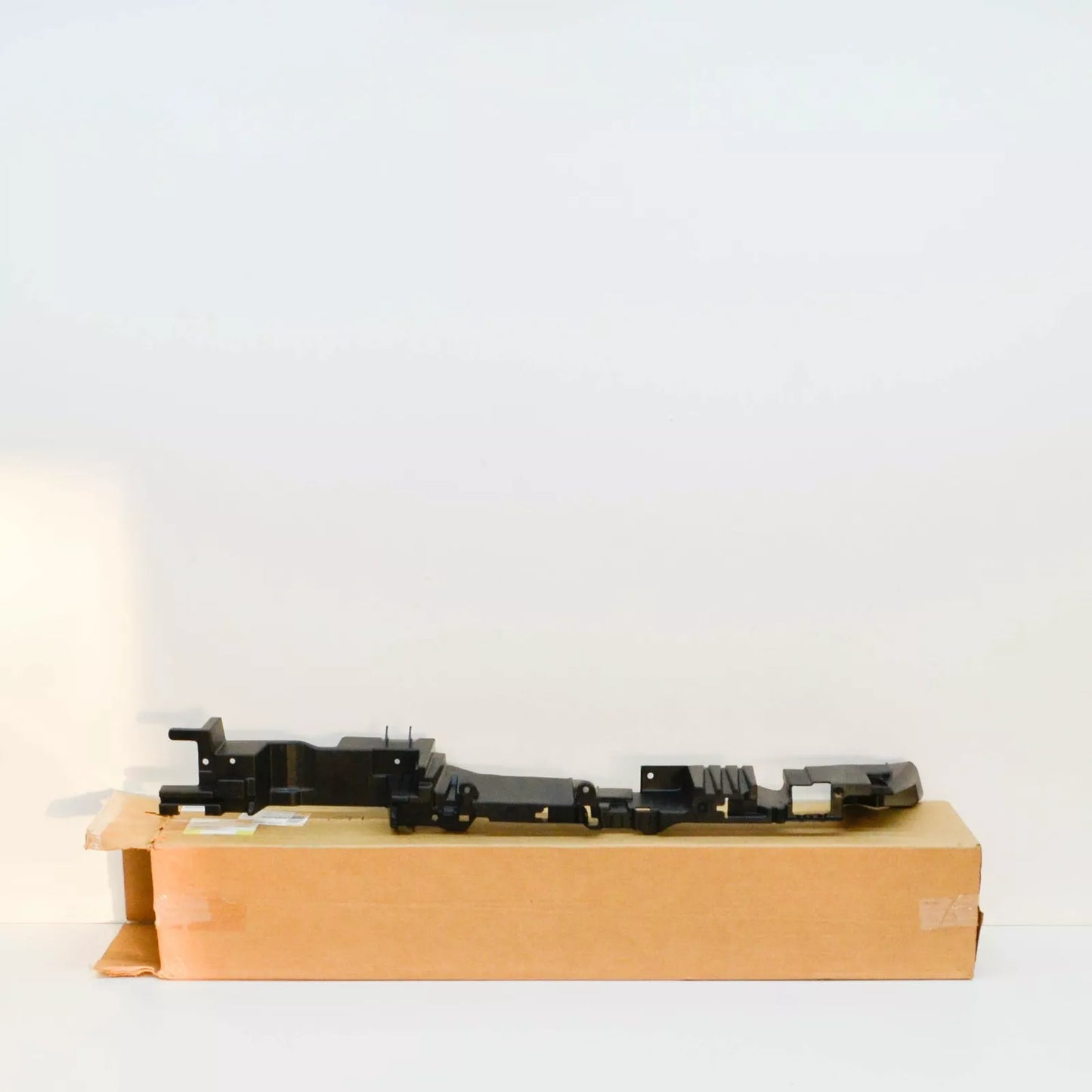 NEW BMW X7 G07 TRUNK REAR RIGHT SIDE MEMBER PAD 51477438978 ORIGINAL