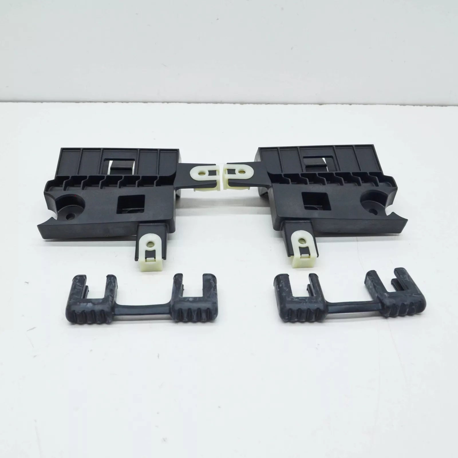 NEW BMW M4 COUPE G82 ENGINE OIL COOLER BRACKET REPAIR KIT 17219501958 ORIGINAL