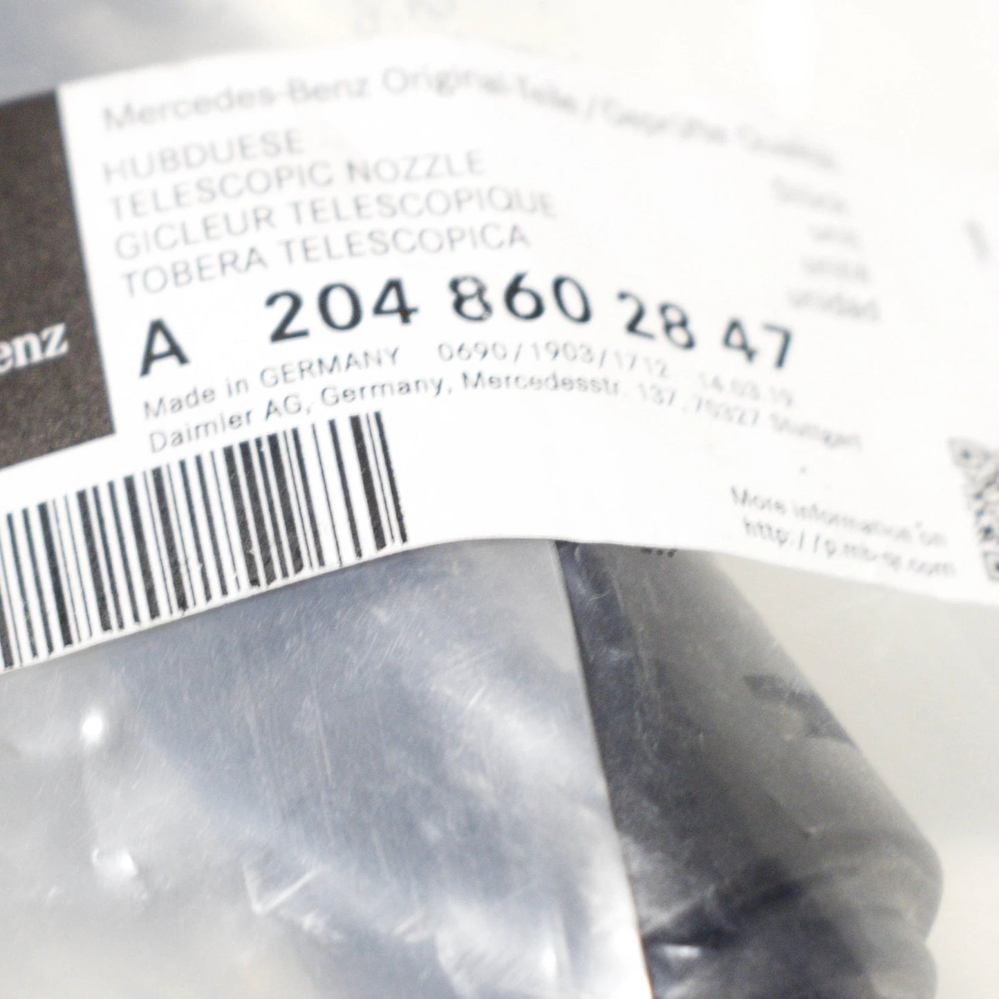 NEW MERCEDES-BENZ C-CLASS W204 RIGHT HEADLIGHT WASHER NOZZLE A2048602847