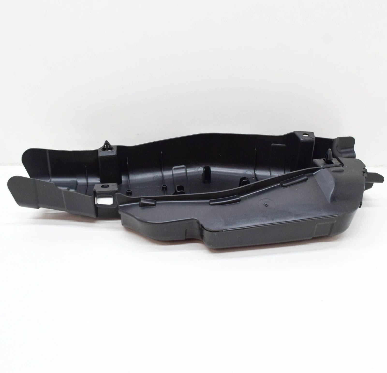 NEW MERCEDES-BENZ GLA H247 AMG REAR LEFT SPRING LINK TRIM A2473528700 ORIGINAL