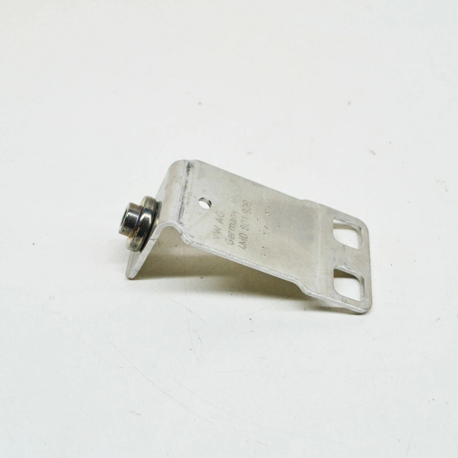 NEW AUDI Q7 4M LEFT SIDE RADIATOR HOLDER BRACKET 4M0801939 ORIGINAL