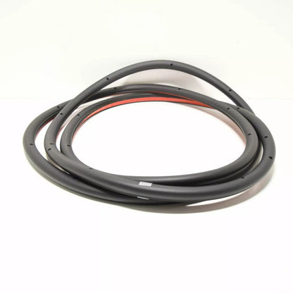 NEW VOLKSWAGEN TIGUAN MK1 FRONT RIGHT DOOR SEAL LOWER 5N0837702A5AP