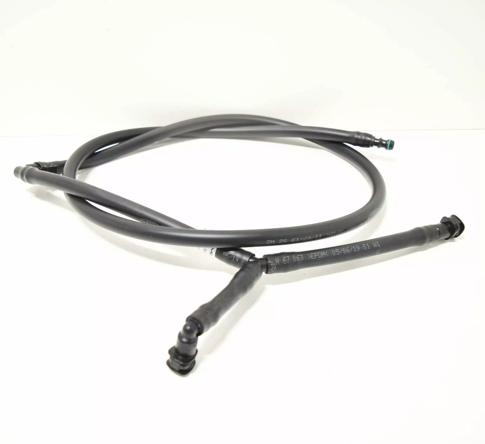NEW MERCEDES-BENZ A-CLASS W176 HEADLIGHT WASHER HOSE A1768601492 AMG ORIGINAL