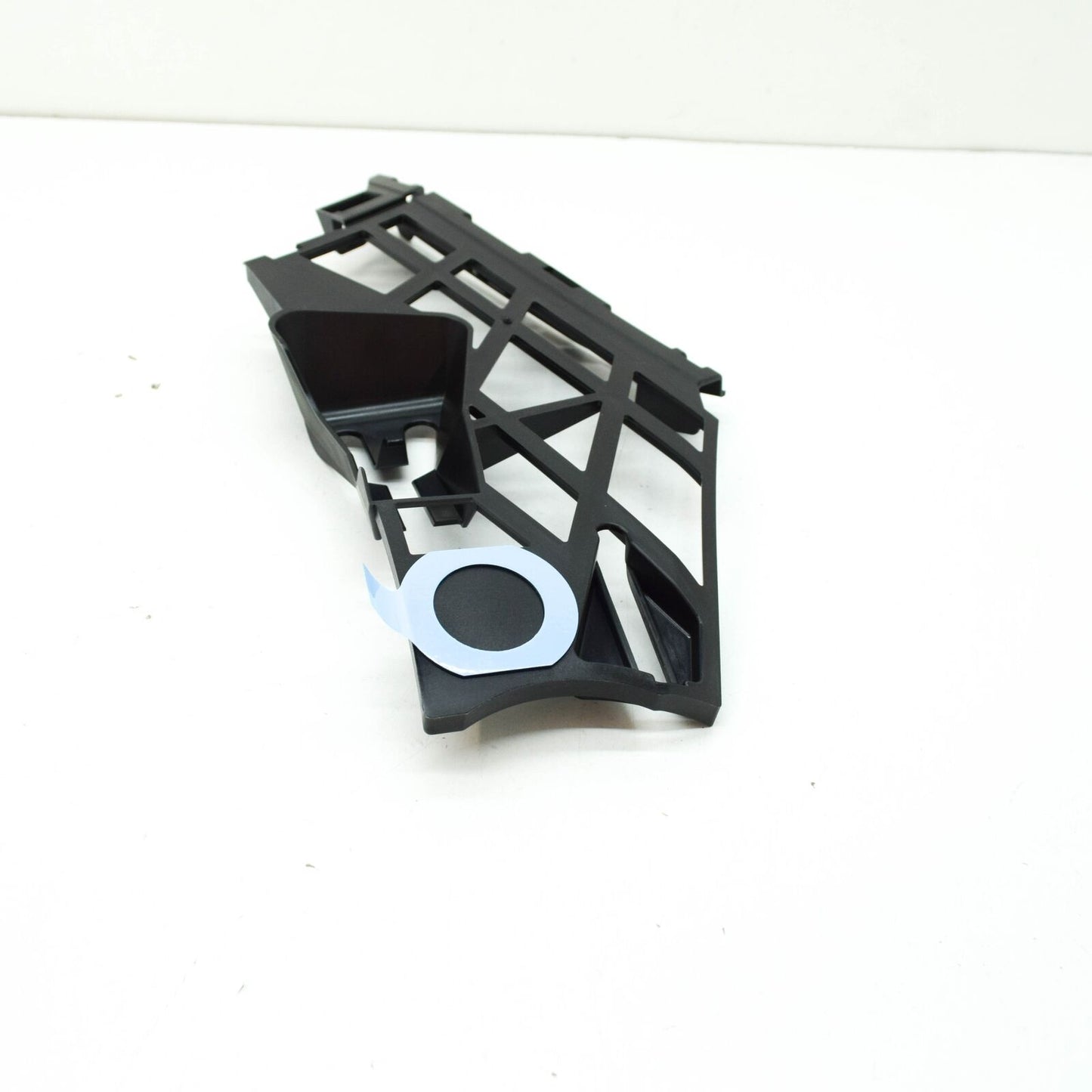 NEW MERCEDES-BENZ B W246 FRONT RIGHT BUMPER BRACKET A2468852021 ORIGINAL