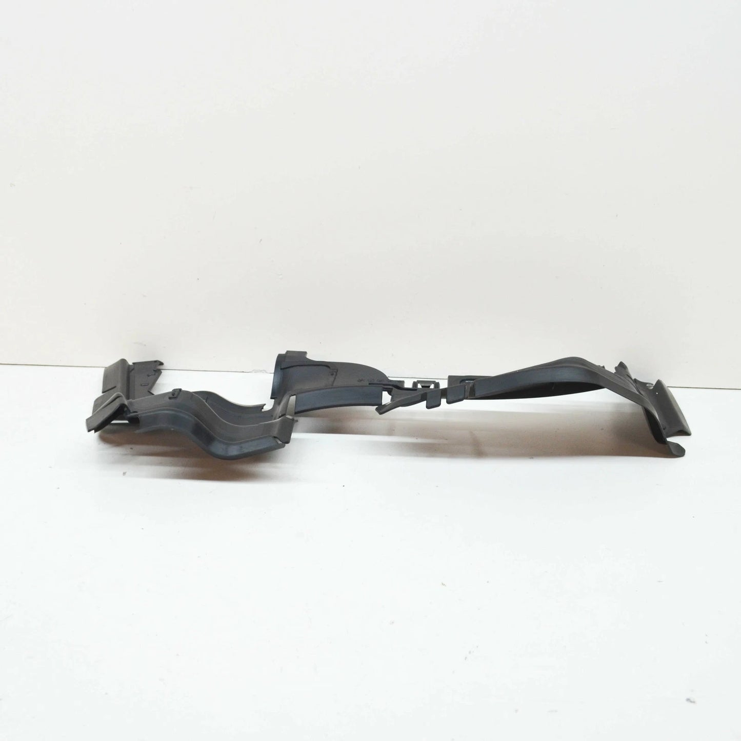 NEW AUDI Q5 FY 80A RIGHT RADIATOR AIR GUIDE 80A121674BE ORIGINAL