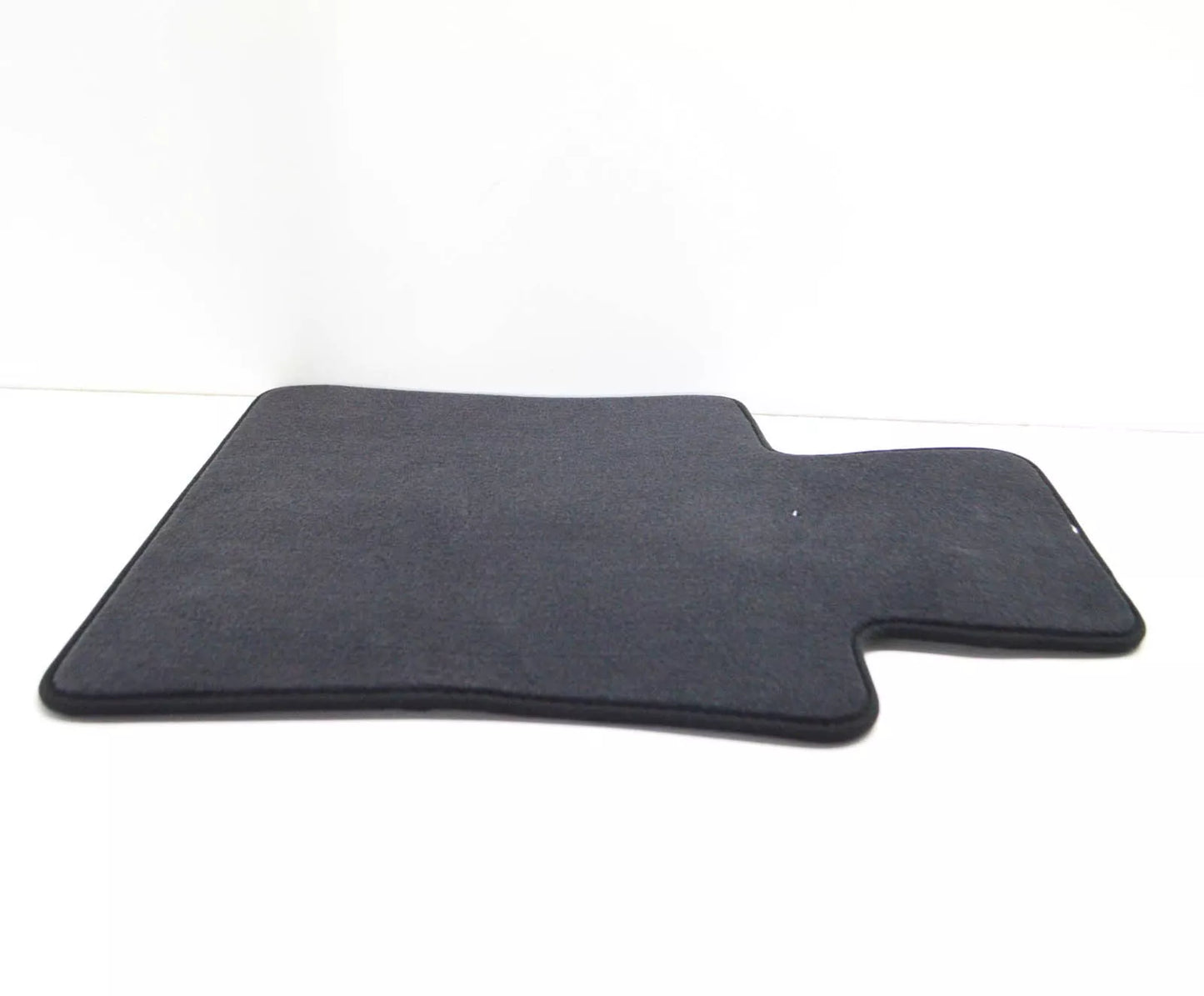 NEW BMW X6 F16 FRONT FLOOR MAT LEFT DRIVER SIDE 51477439860 LHD ORIGINAL