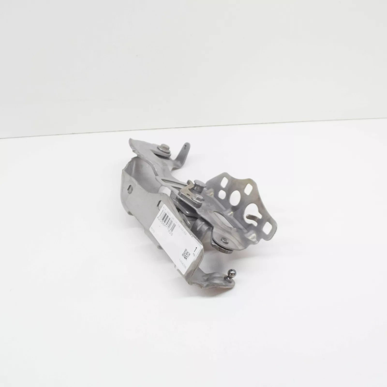 NEW MB C-CLASS W205 FRONT LEFT BONNET HOOD HINGE A2058800828