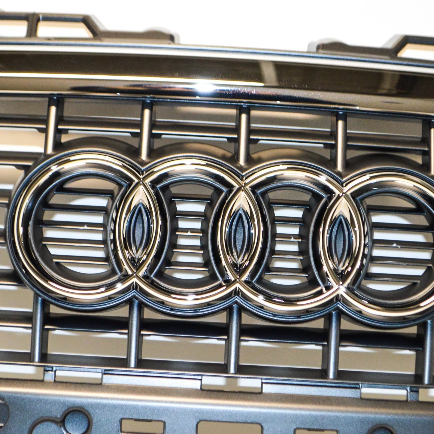 NEW AUDI A3 8P FRONT BUMPER RADIATOR GRILLE 8P4853651D 1QP