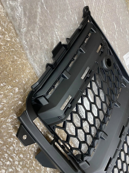 NEW AUDI R8 16-18 FRONT BUMPER O/S RIGHT AIR GUIDE GRILL 4S0807684A3FZ