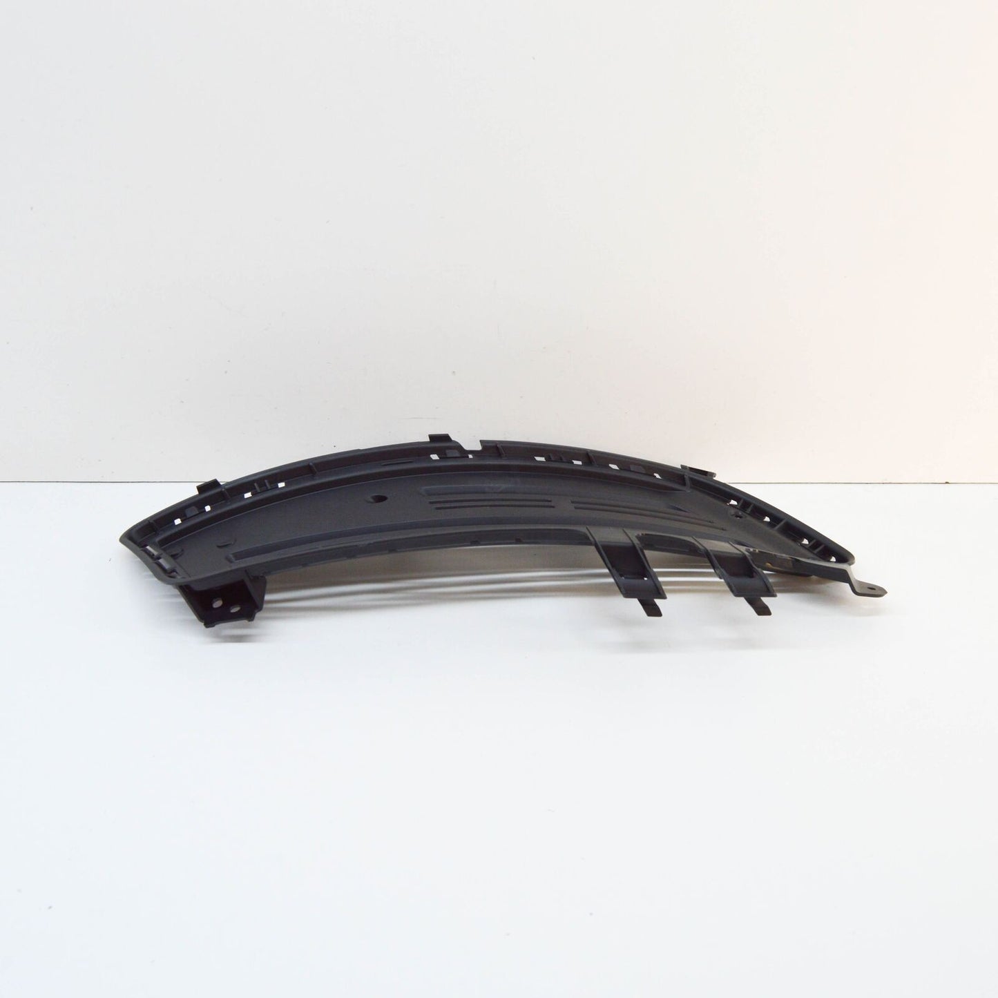 NEW MERCEDES-BENZ A-CLASS W176 FRONT BUMPER LEFT COVER A1768851522 ORIGINAL